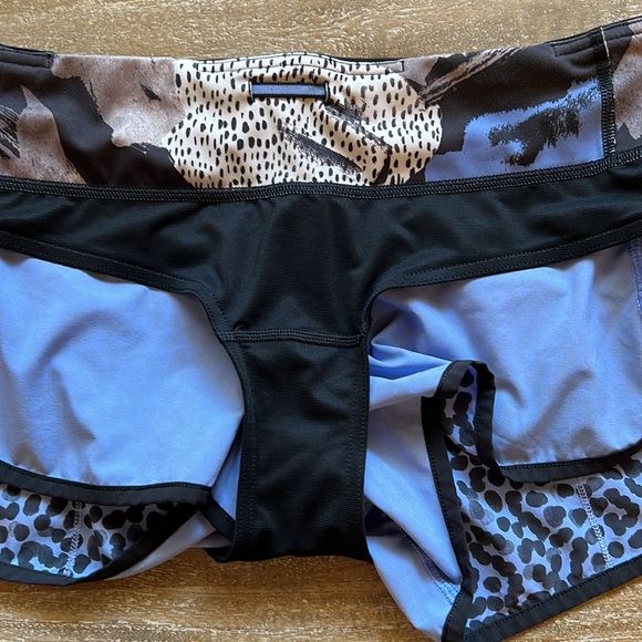 Lululemon Inspiration Tank & Run Speed Short Set - Picture 14 of 14